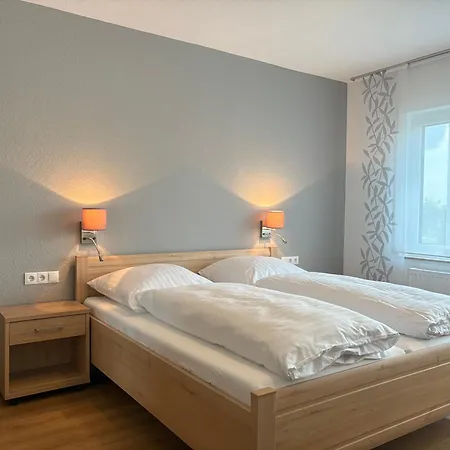 Familien-apartment Bodanum Fuer 4 Personen - Mit Eigener Terrasse - Naturnahe Ortsrandlage - Arbeitsplatz Mit Vdsl - 10 Min Zum Nuerburgring Lejlighed *
