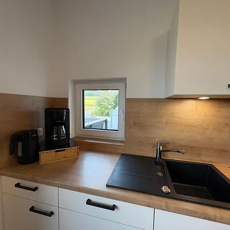 Familien-apartment Bodanum Für 4 Personen - Mit Eigener Terrasse - Naturnahe Ortsrandlage - Arbeitsplatz Mit Vdsl - 10 Min Zum Nürburgring Apartment *