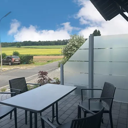 Apartment Familien-apartment Bodanum Für 4 Personen - Mit Eigener Terrasse - Naturnahe Ortsrandlage - Arbeitsplatz Mit Vdsl - 10 Min Zum Nürburgring Bodenbach