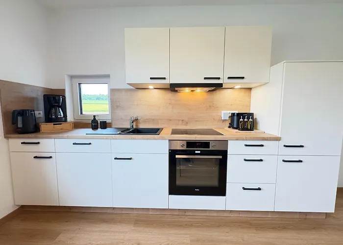 Familien-apartment Bodanum Fuer 4 Personen - Mit Eigener Terrasse - Naturnahe Ortsrandlage - Arbeitsplatz Mit Vdsl - 10 Min Zum Nuerburgring