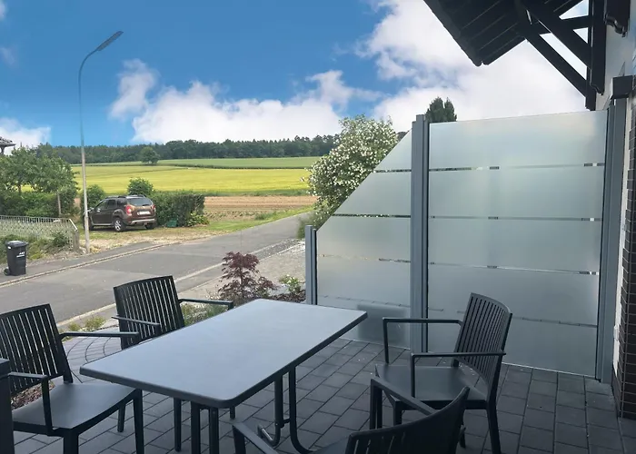 Apartamento Familien-apartment Bodanum Für 4 Personen - Mit Eigener Terrasse - Naturnahe Ortsrandlage - Arbeitsplatz Mit Vdsl - 10 Min Zum Nürburgring Bodenbach